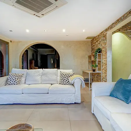 Nirvana By Hello Homes 빌라 시체스