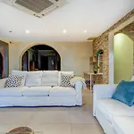 Nirvana By Hello Homes וילה סיטגס